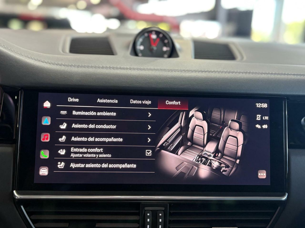 Porsche Cayenne Coupé E-Hybrid Platinum Edition  La edición Platinum añade un toque de exclusividad con detalles en platino satinado, llantas RS Spyder Design de 21 pulgadas y otros elementos de diseño específicos.  - Foto 2