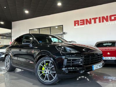 Porsche Cayenne Coupé E-Hybrid Platinum Edition  La edición Platinum añade un toque de exclusividad con detalles en platino satinado, llantas RS Spyder Design de 21 pulgadas y otros elementos de diseño específicos. 