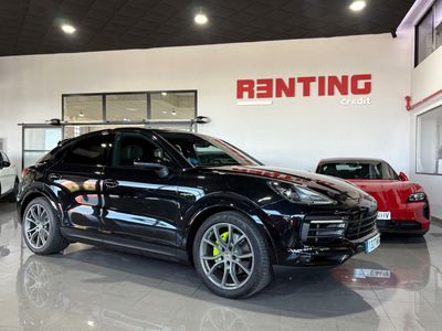 Porsche Cayenne Coupé E-Hybrid Platinum Edition  La edición Platinum añade un toque de exclusividad con detalles en platino satinado, llantas RS Spyder Design de 21 pulgadas y otros elementos de diseño específicos. 