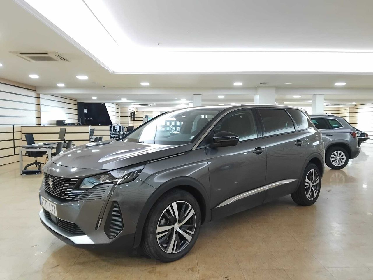 Peugeot 5008 1.5 BLUEHDI 96KW (130CV) S&S ALLURE GRIS PLATINIUM (METALIZADO)	TEP & TISSU 'COLYN' MISTRAL - Foto 2
