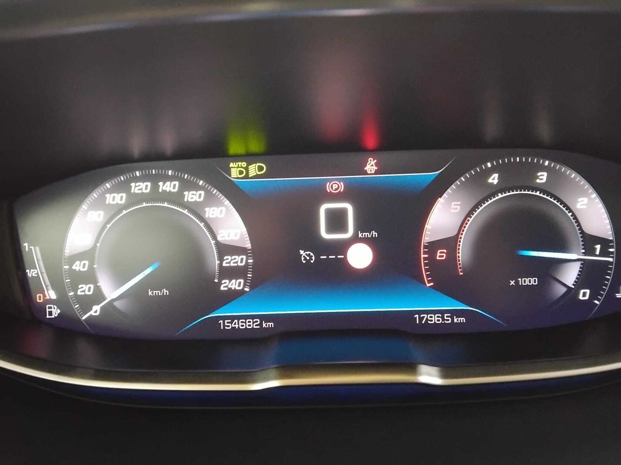 Peugeot 5008 1.5 BLUEHDI 96KW (130CV) S&S ALLURE GRIS PLATINIUM (METALIZADO)	TEP & TISSU 'COLYN' MISTRAL - Foto 2