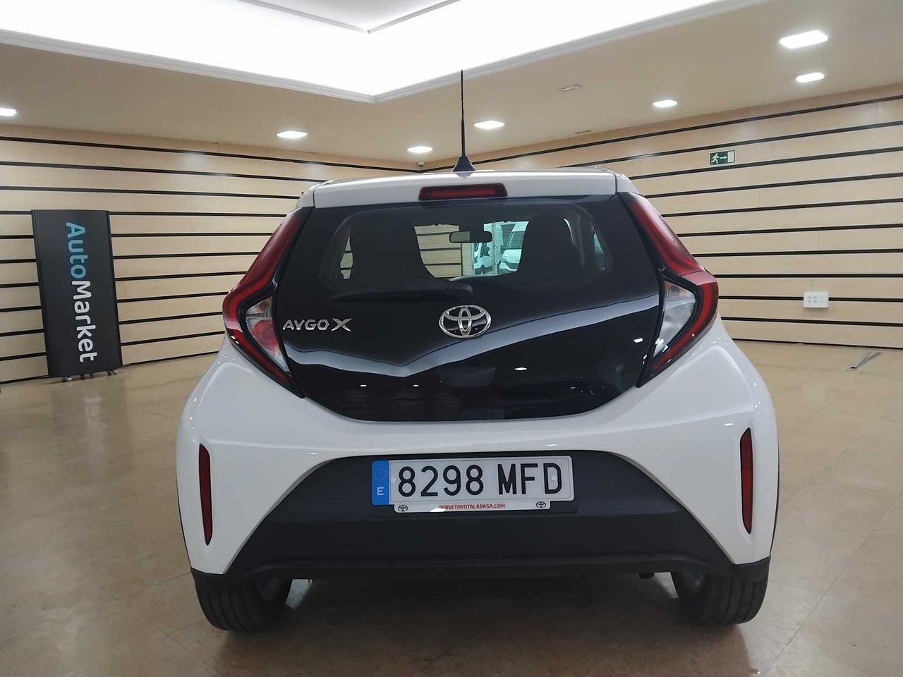 Toyota Aygo X Cross 1.0 vvt-i 72cv play - Foto 2
