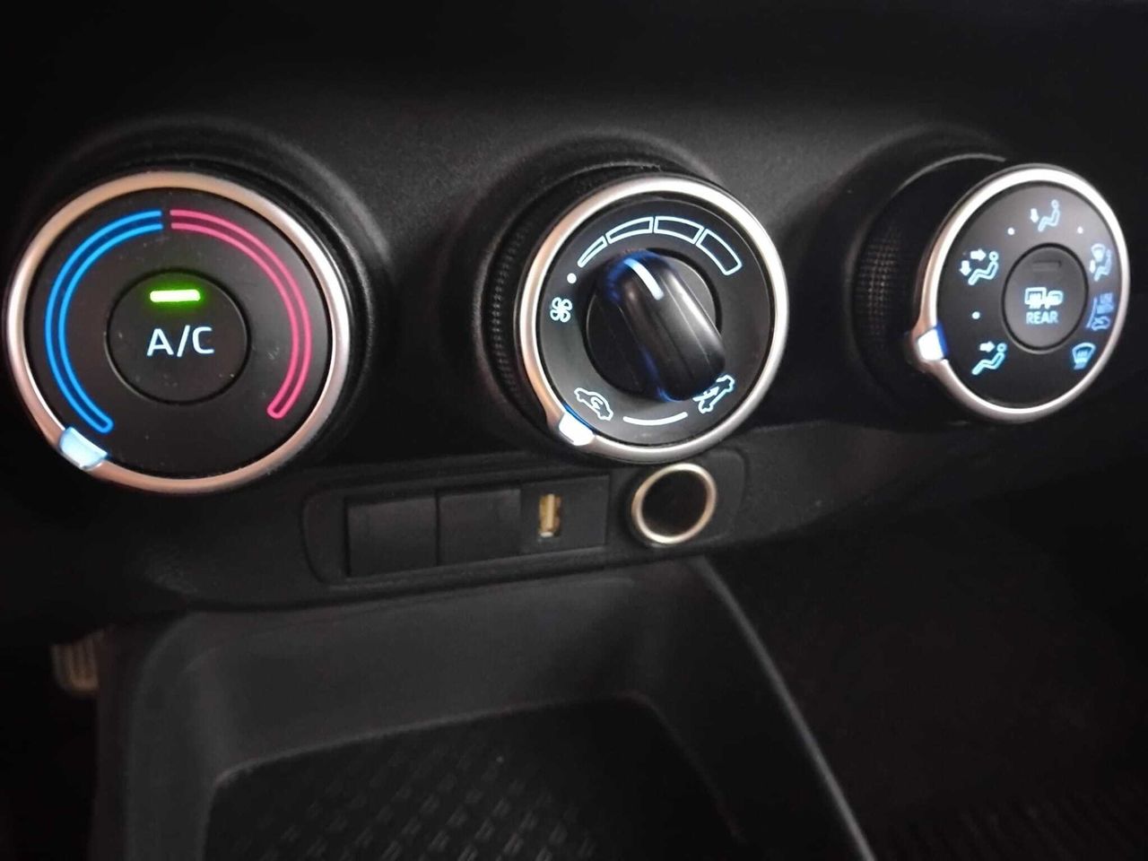 Toyota Aygo X Cross 1.0 vvt-i 72cv play - Foto 2