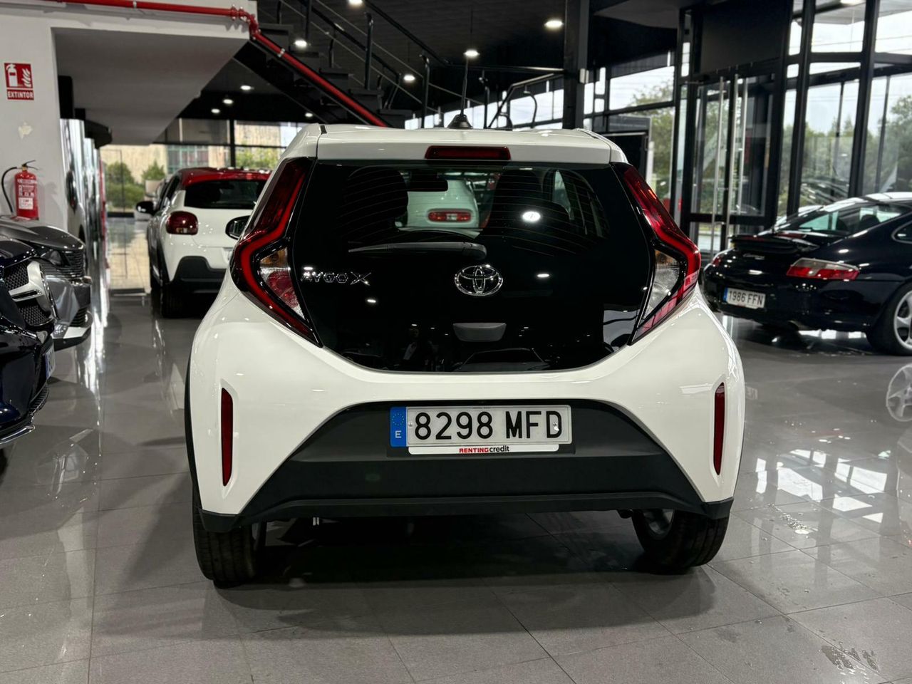 Toyota Aygo X Cross 1.0 vvt-i 72cv play - Foto 2