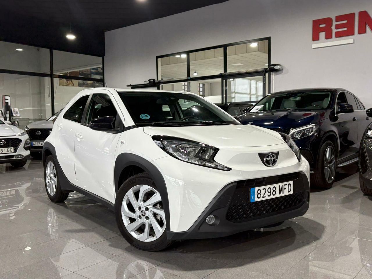 Toyota Aygo X Cross 1.0 vvt-i 72cv play - Foto 2