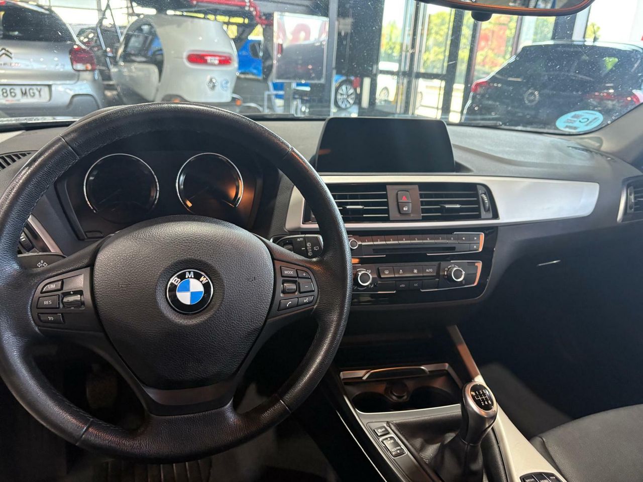 BMW Serie 1 116D BLACK - Foto 2