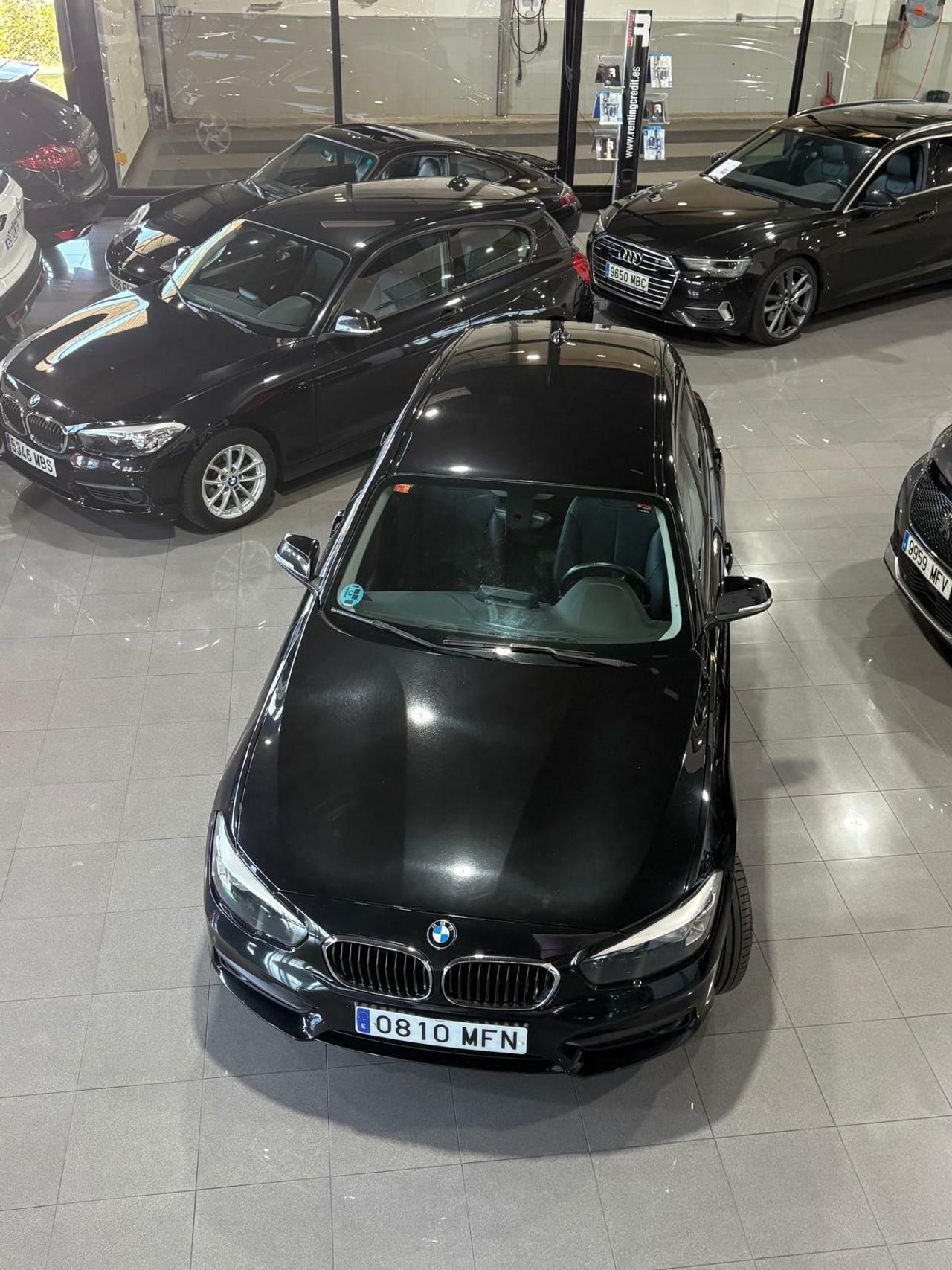 BMW Serie 1 116D BLACK - Foto 2