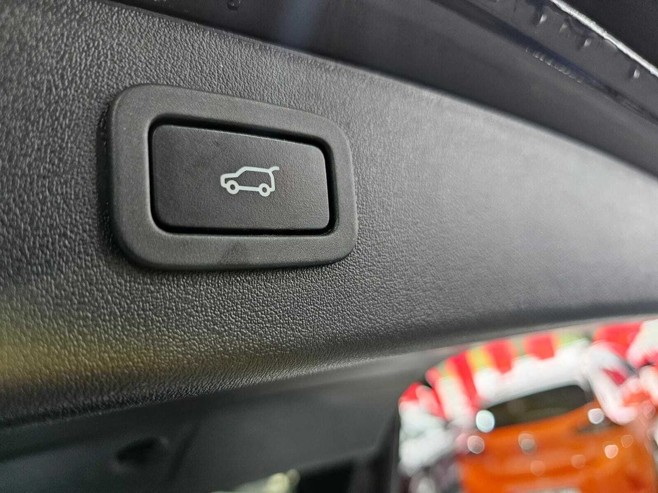 Jaguar XF 2.0D 180CV RSPORT AWD AUTO.  - Foto 2