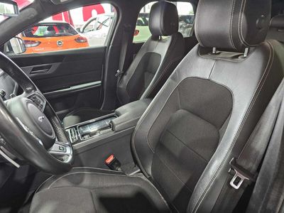 Jaguar XF 2.0D 180CV RSPORT AWD AUTO. 