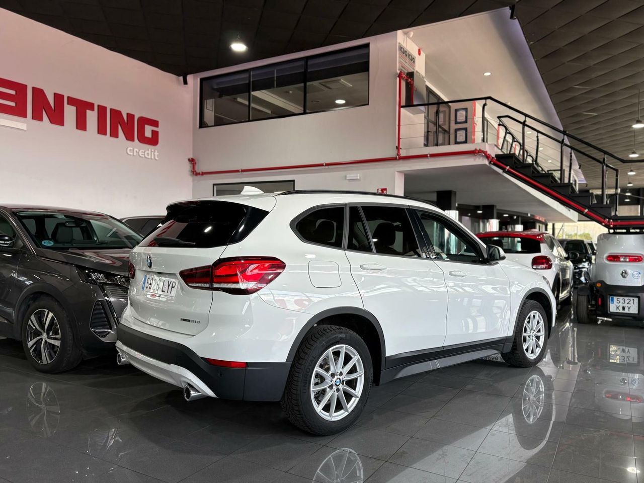 BMW X1 S DRIVE  18D AUT.  - Foto 2