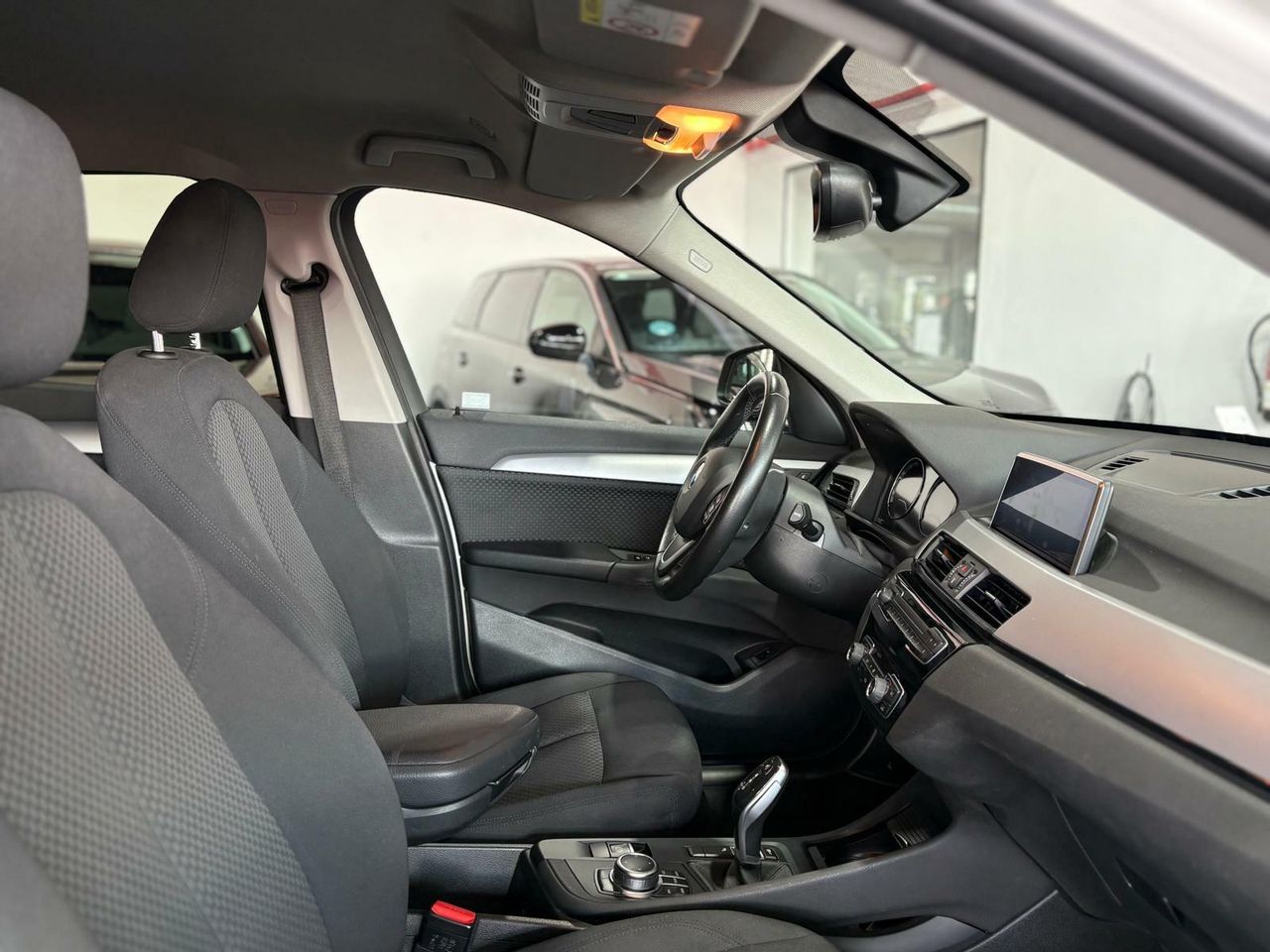 BMW X1 S DRIVE  18D AUT.  - Foto 2