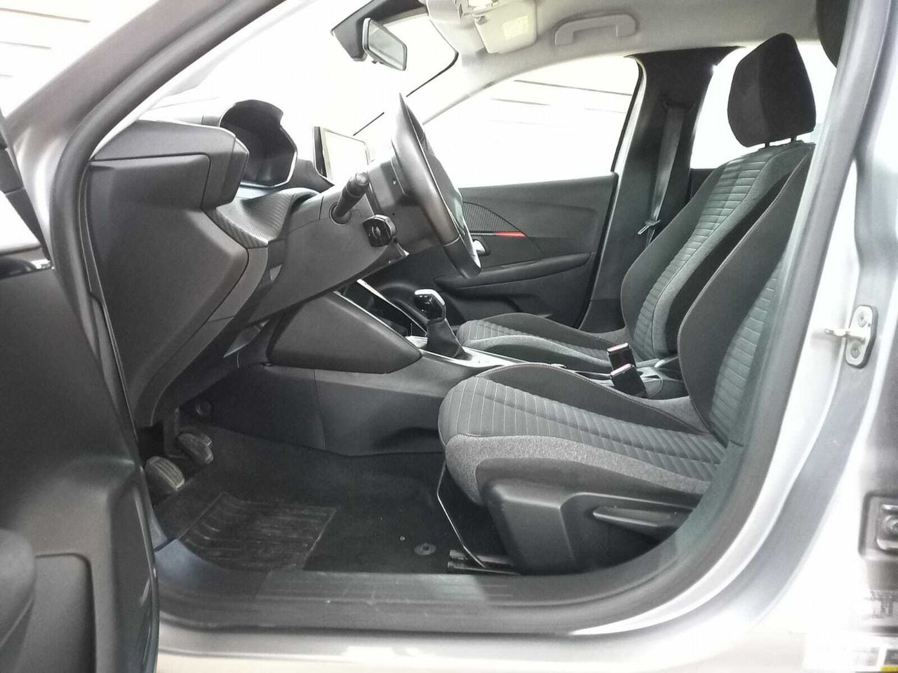 Peugeot 208 PureTech 55kW (75CV) Active Pack . PureTech 55kW (75CV) Active Pack . - Foto 2