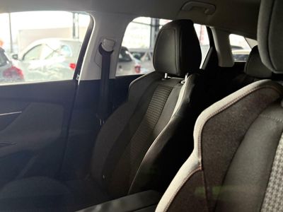 Peugeot 3008 3008 1.6 Blue HDi  Blue Navi Sport-Seats Klima PDC ...