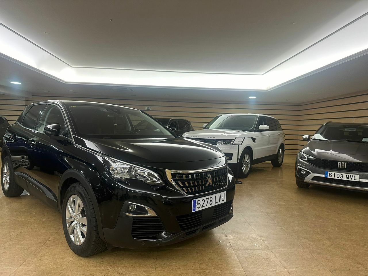 Peugeot 3008 3008 1.6 Blue HDi  Blue Navi Sport-Seats Klima PDC ... - Foto 2