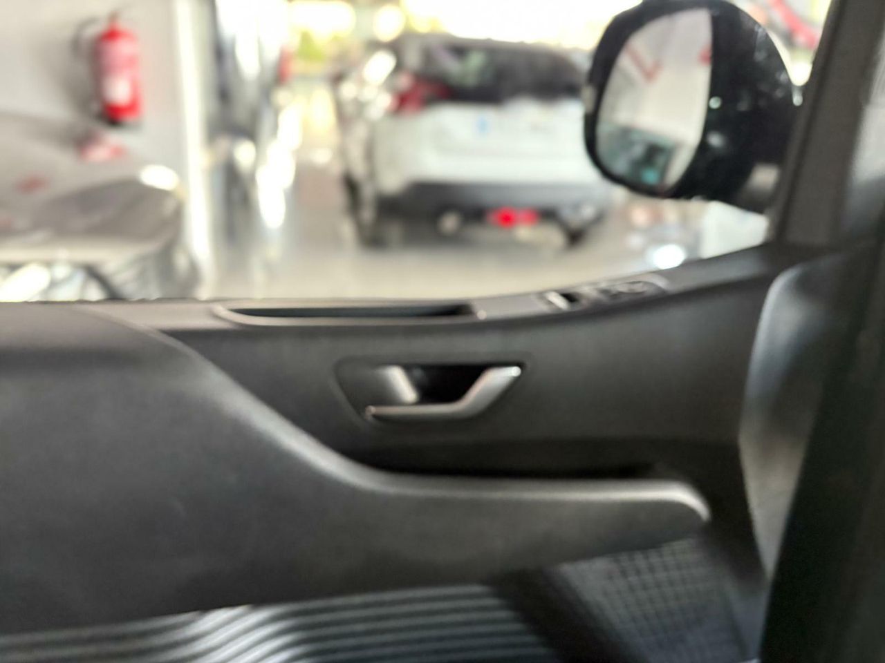 Hyundai Staria 2.2 CRDI Maxx 9S 9 PLAZAS - Foto 2