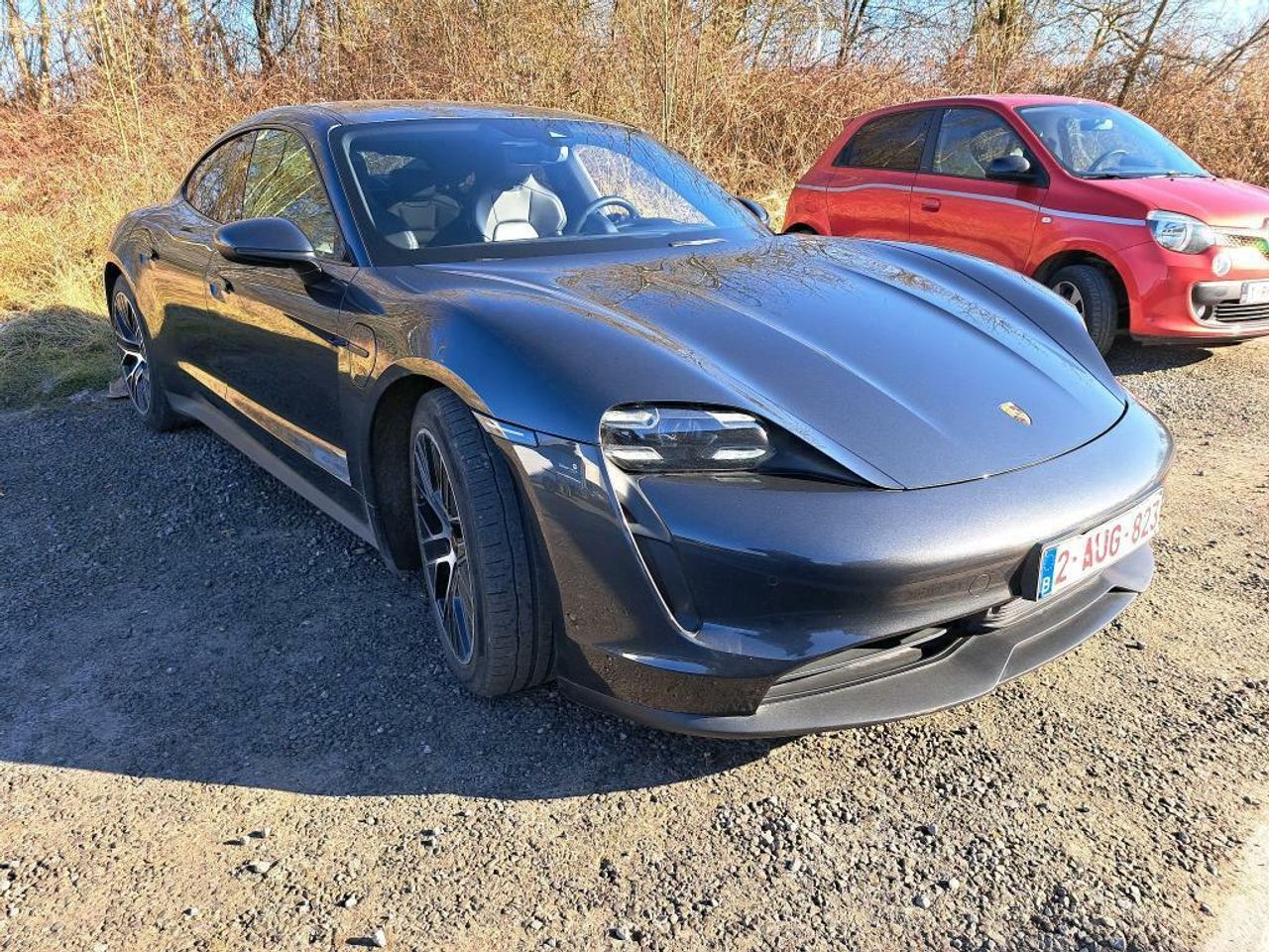 Porsche Macan 4 ELECTRIC  - Foto 2