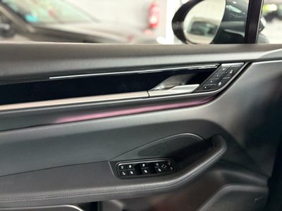 Porsche Macan 4 ELECTRIC 