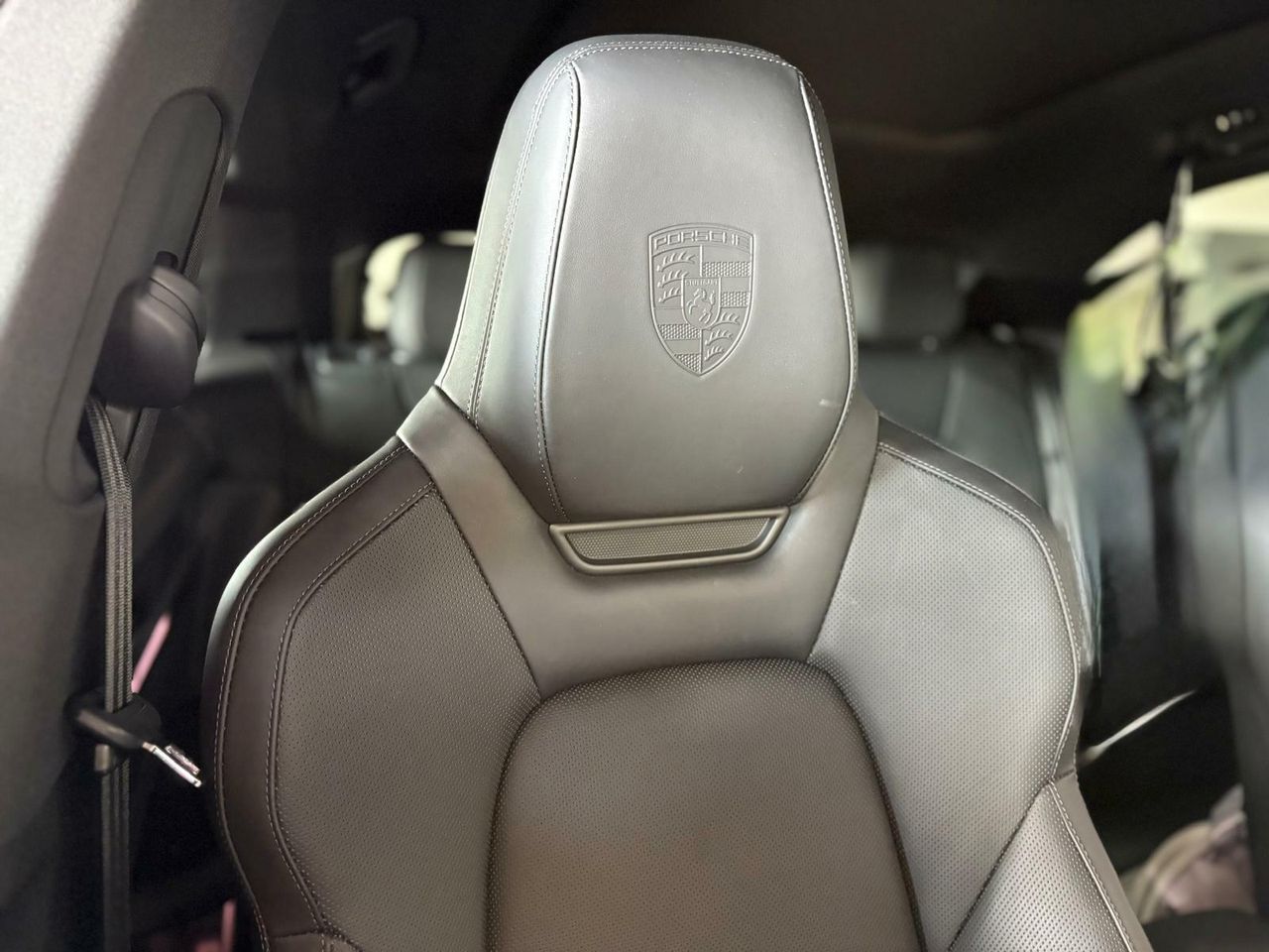 Porsche Macan 4 ELECTRIC  - Foto 2