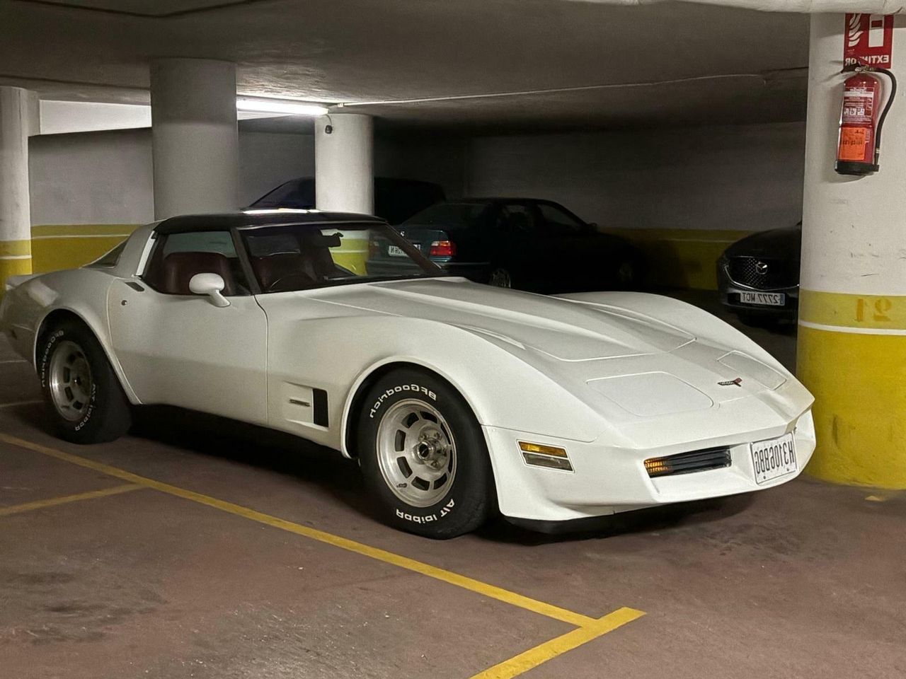 Chevrolet Corvette C3 STINGRAY AUT. - Foto 2