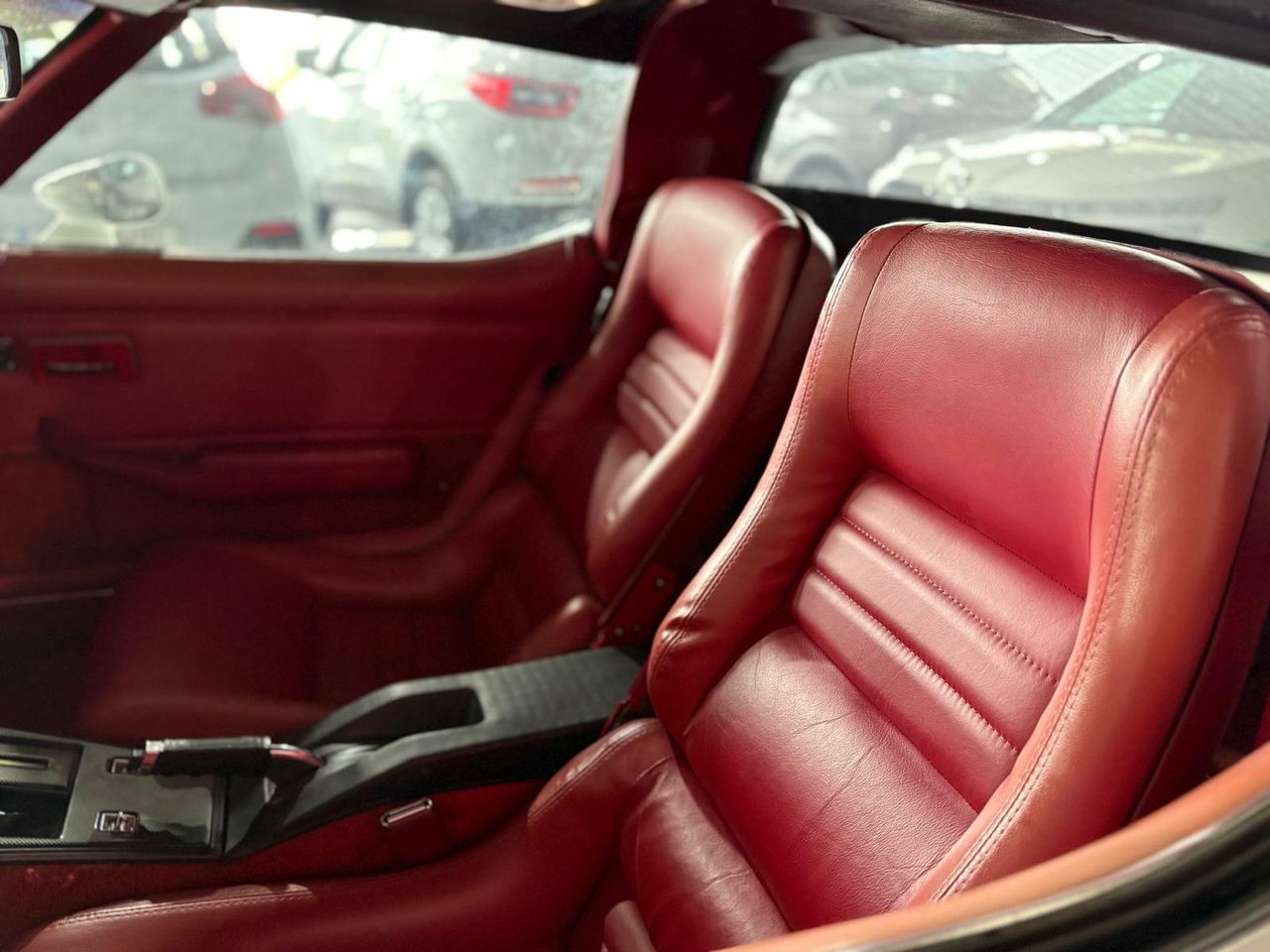 Chevrolet Corvette C3 STINGRAY AUT. - Foto 2