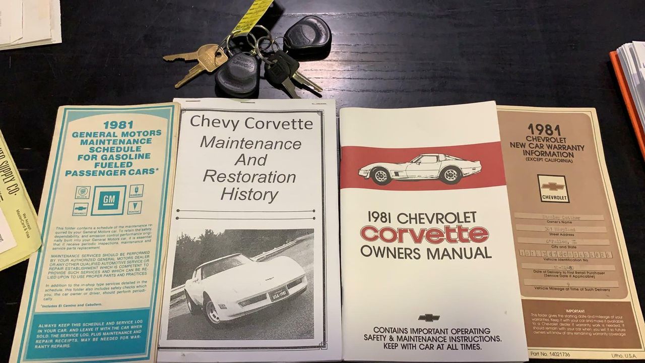 Chevrolet Corvette C3 STINGRAY AUT. - Foto 2