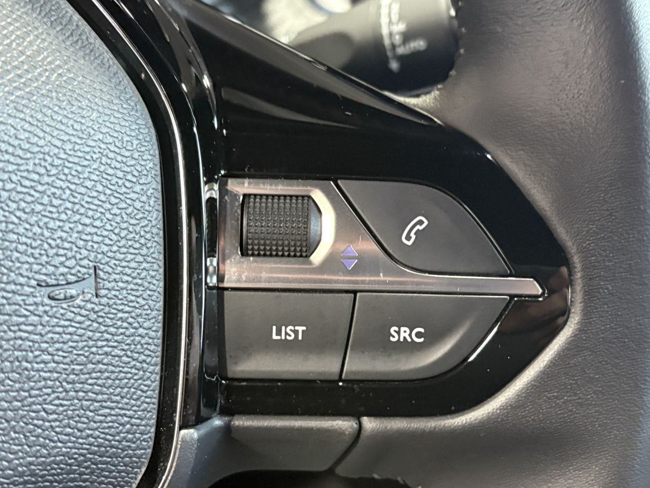 Peugeot e-2008 Electrico Allure Pack e-2008 Electrico Allure Pack - Foto 2