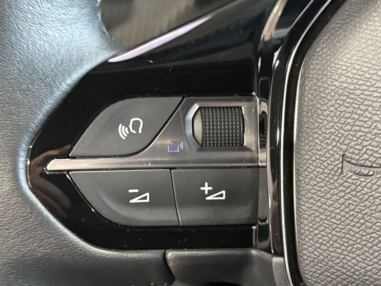 Peugeot e-2008 Electrico Allure Pack e-2008 Electrico Allure Pack - Foto 2