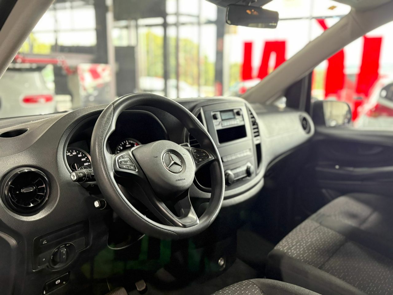 Mercedes Vito 116CDI AT 120KW TOURER PRO LARGA  - Foto 2