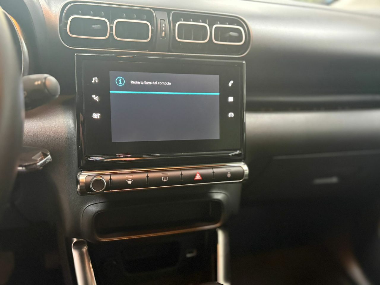 Citroën C3 Aircross Aircross PureTech SS Shine GRIS PLATINO (METALIZADO)	TEJIDO CURITIBA TRITONO MELTEM - Foto 2