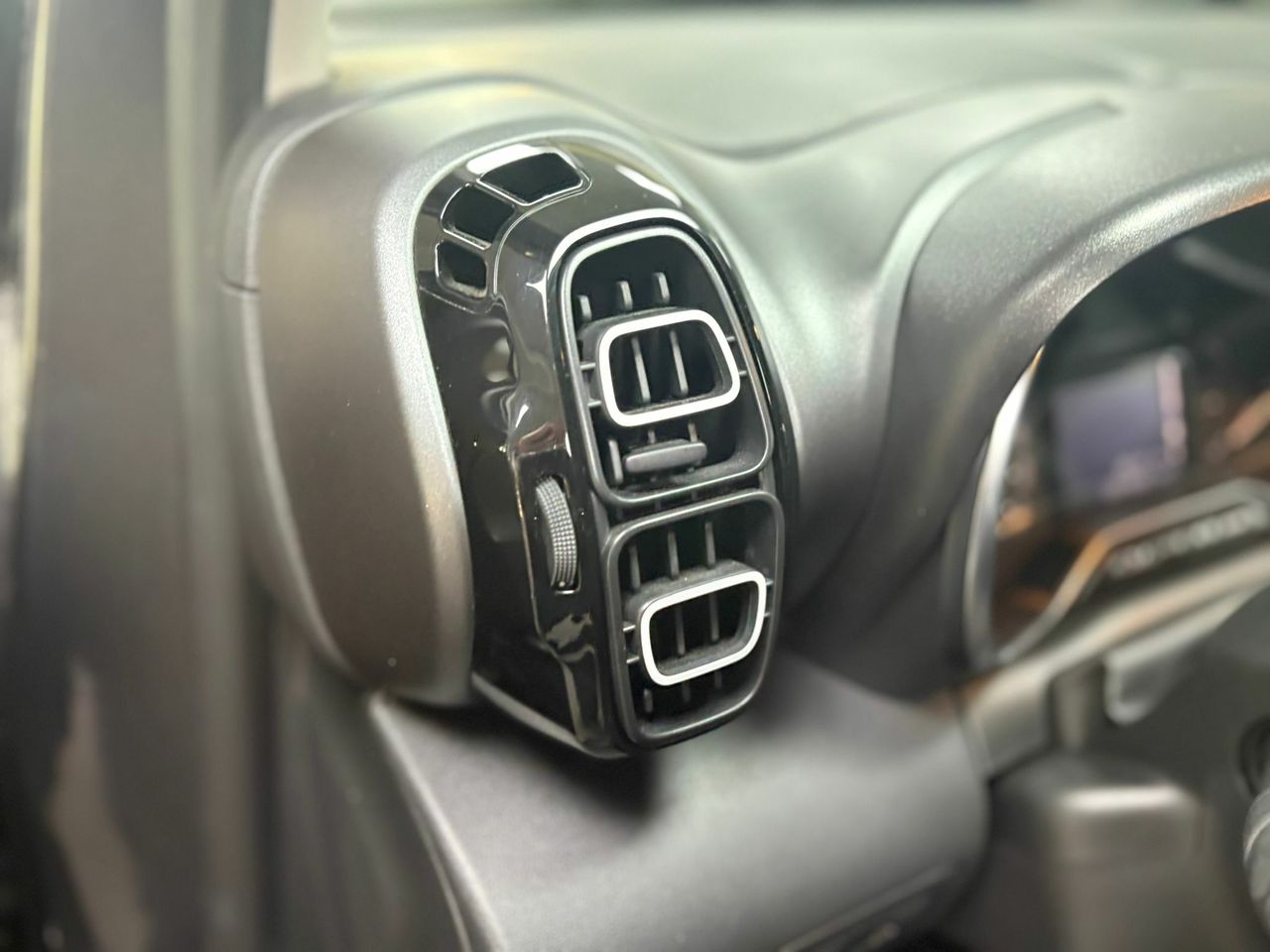 Citroën C3 Aircross Aircross PureTech SS Shine GRIS PLATINO (METALIZADO)	TEJIDO CURITIBA TRITONO MELTEM - Foto 2