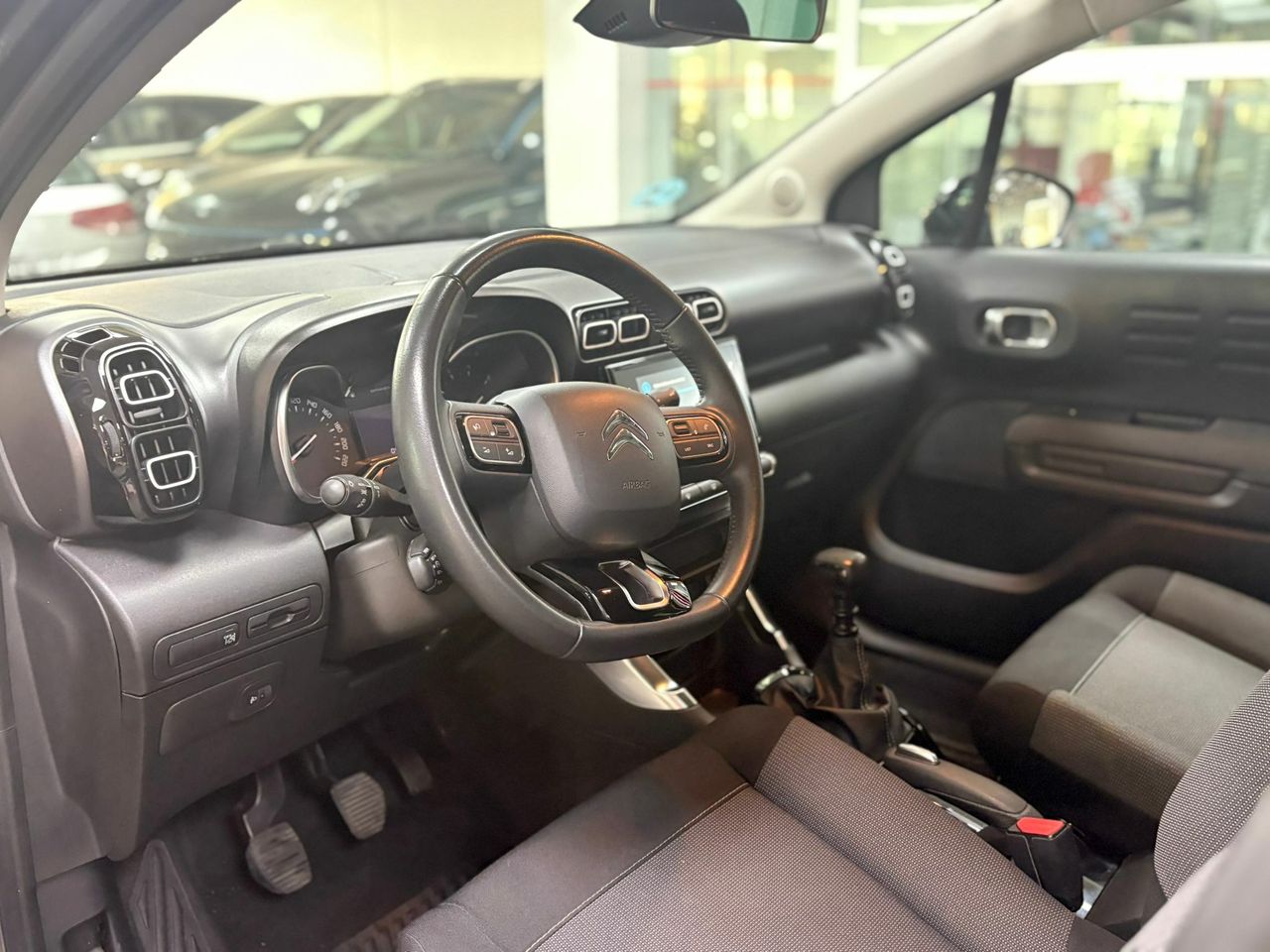 Citroën C3 Aircross Aircross PureTech SS Shine GRIS PLATINO (METALIZADO)	TEJIDO CURITIBA TRITONO MELTEM - Foto 2