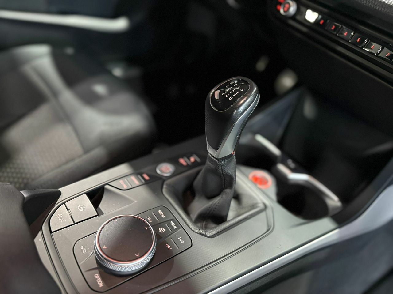 BMW Serie 1  SERIES HATCH 1.5 118I (100KW) Opcionales: 2.157 € - Foto 2