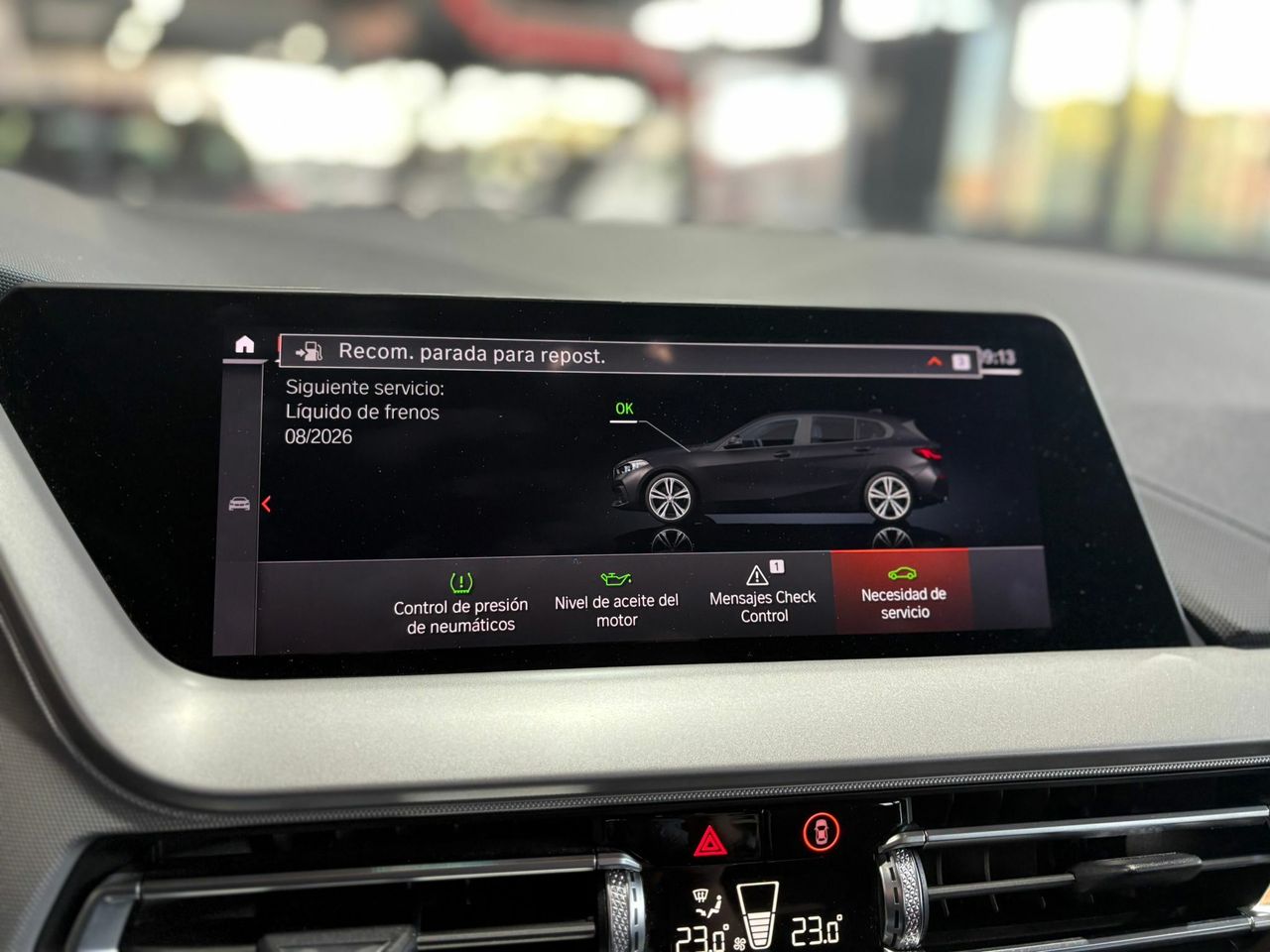 BMW Serie 1  SERIES HATCH 1.5 118I (100KW) Opcionales: 2.157 € - Foto 2