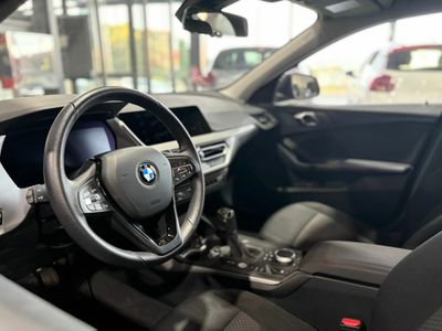 BMW Serie 1  SERIES HATCH 1.5 118I (100KW) Opcionales: 2.157 €