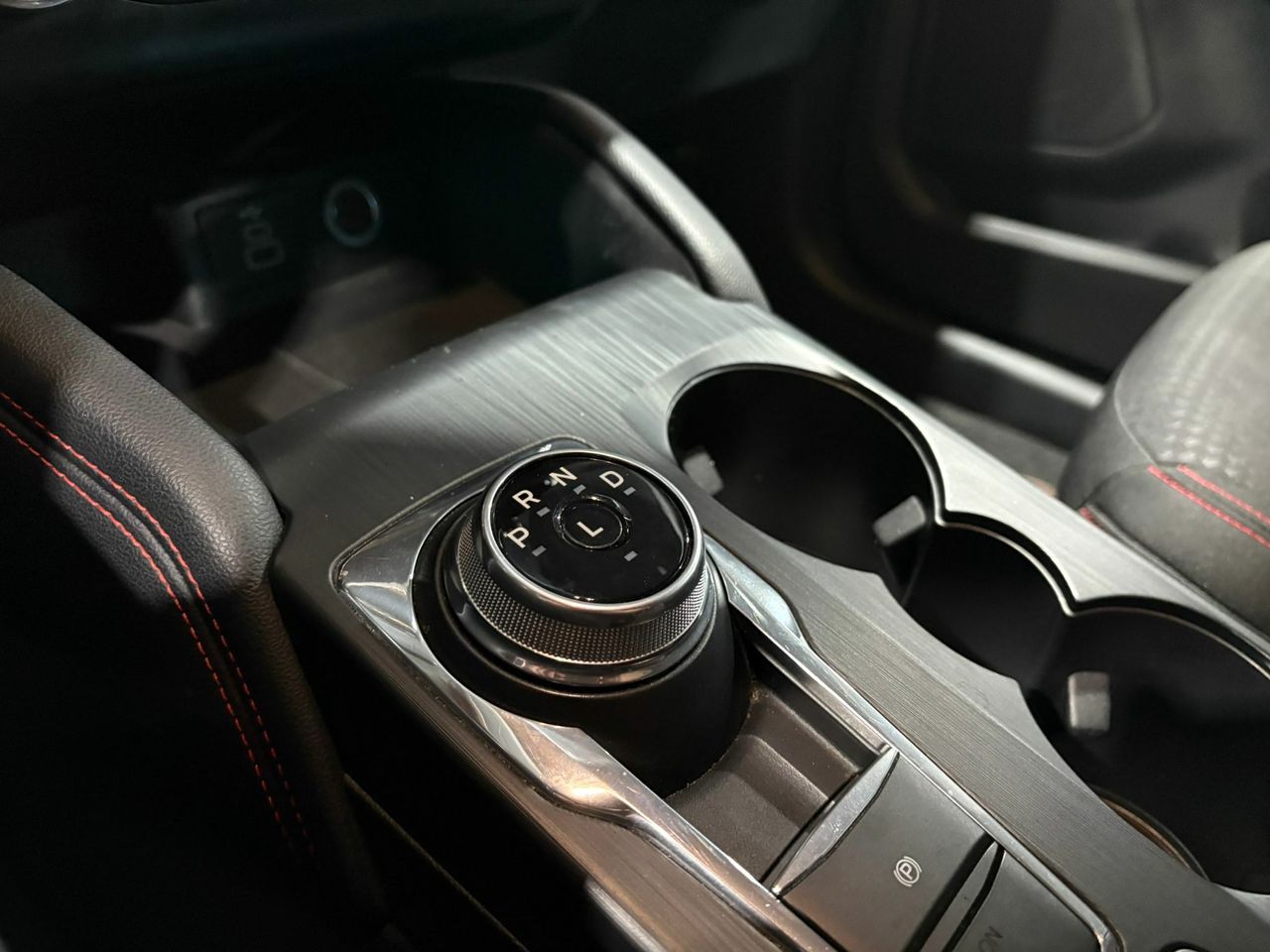 Ford Kuga ST-LINE 2.5 DURATEC PHEV 165KW AUTO ST-LINE 1.5T ECOBOOST 110KW (150CV) ALFOMBRILLAS DE MALETERO REVERSIBLE^PAQUETE TECH^RUEDA DE REPUESTO MINI^CABLE DE CARGA PÚBLICA CON BOLSA^ - Foto 2