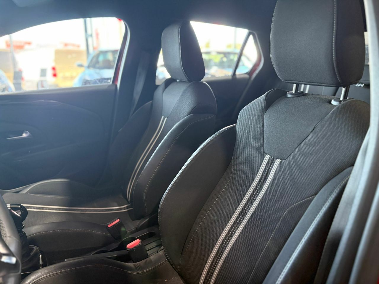 Opel Corsa GS	1.2T XHL 74KW (100CV) GS TELA MARVEL BLACK - Foto 2