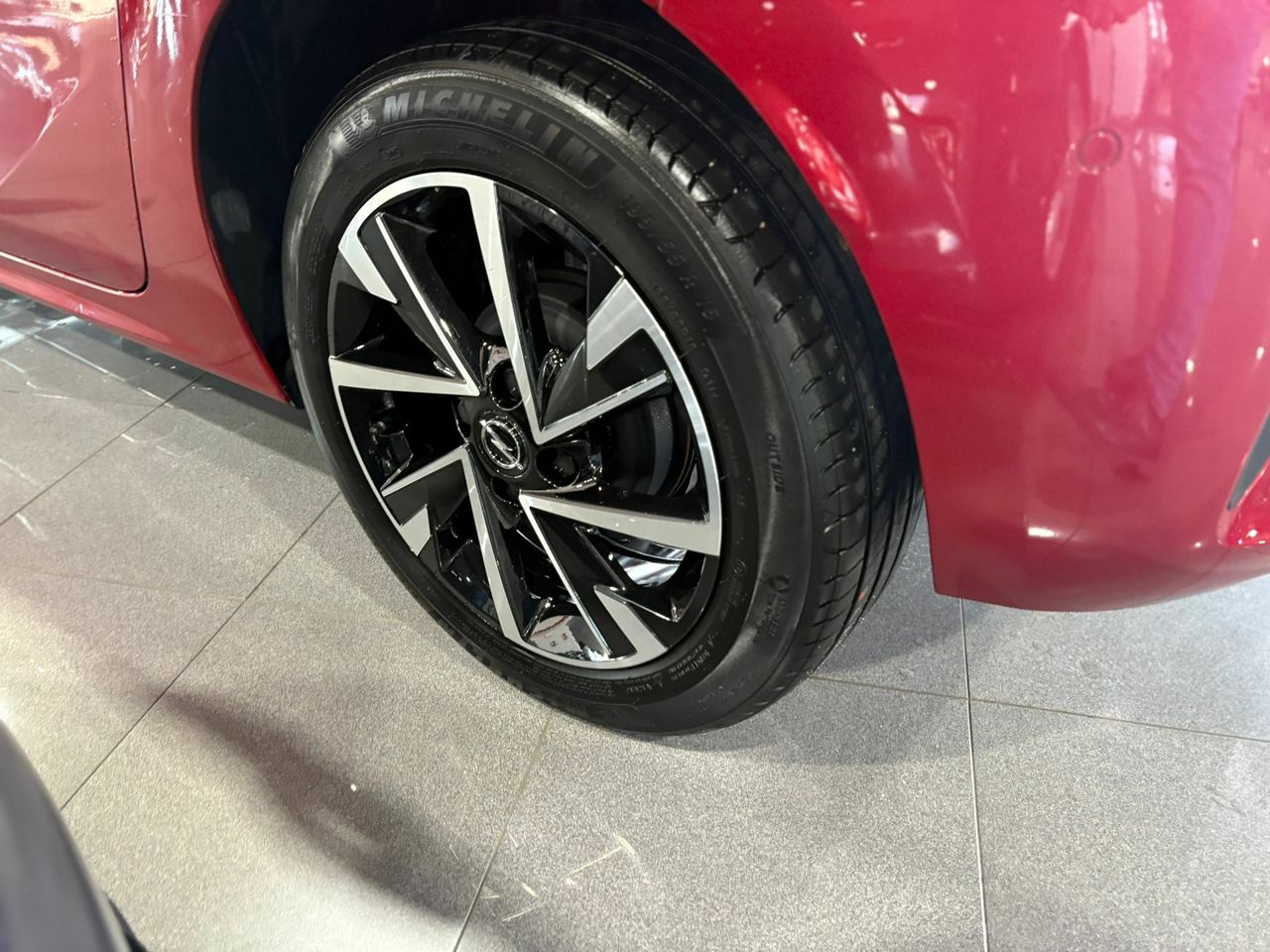 Opel Corsa GS	1.2T XHL 74KW (100CV) GS TELA MARVEL BLACK - Foto 2