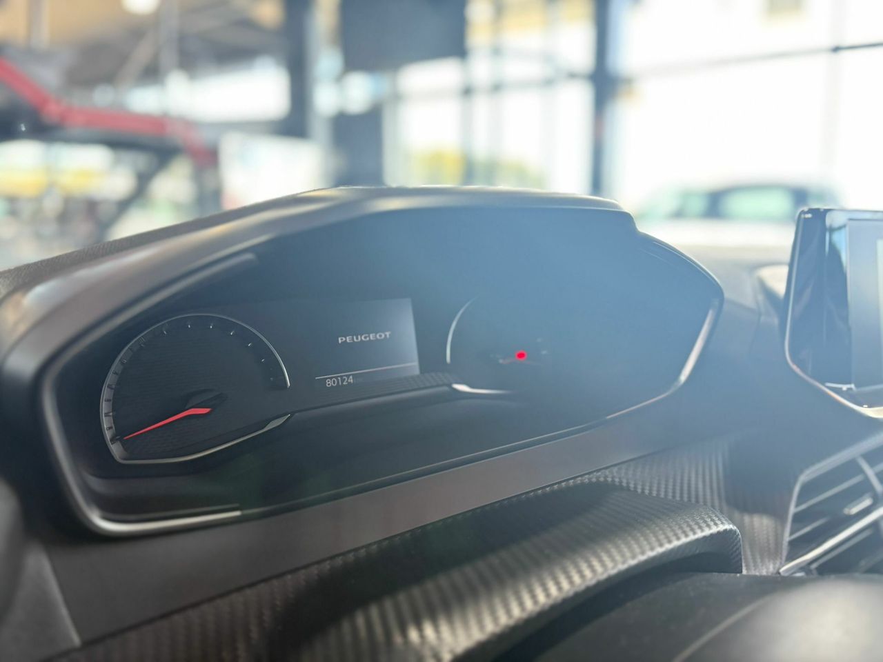 Peugeot 208 ALLURE	73KW (100CV) TAPICERÍA COZY GRIS MÓDENA CON PESPUNTES MENTOLADOS - Foto 2