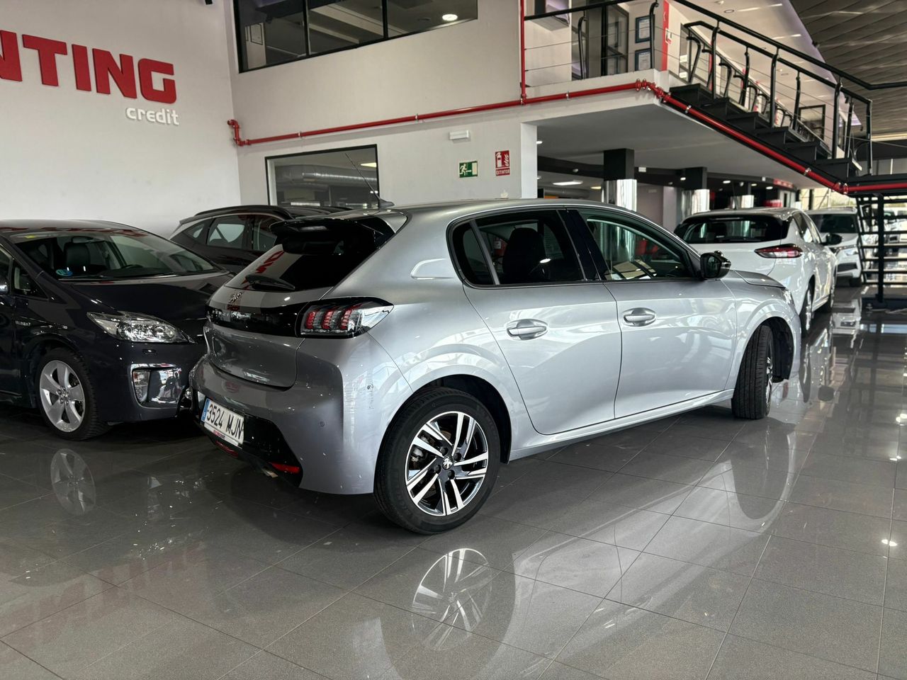 Peugeot 208 ALLURE	73KW (100CV) TAPICERÍA COZY GRIS MÓDENA CON PESPUNTES MENTOLADOS - Foto 2