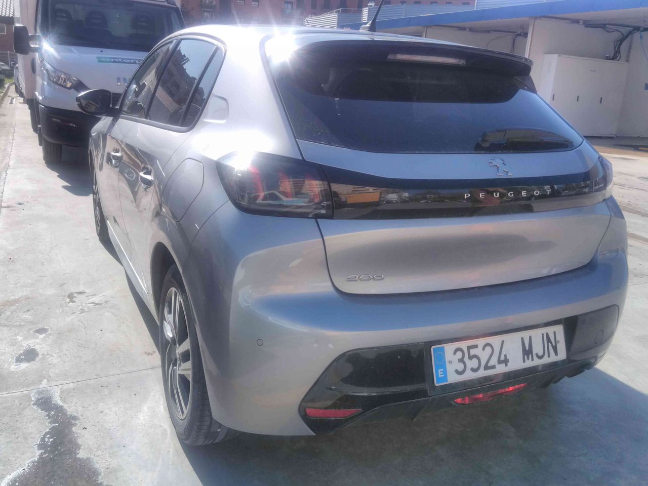 Peugeot 208 ALLURE	73KW (100CV) TAPICERÍA COZY GRIS MÓDENA CON PESPUNTES MENTOLADOS - Foto 2