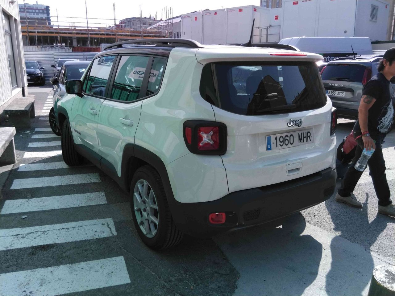 Jeep Renegade EHYBRID 1.5 96KW(130CV) LIMITED ATX GRAPHITE GREY (METALIZADO)	TELA NEGRO - Foto 2
