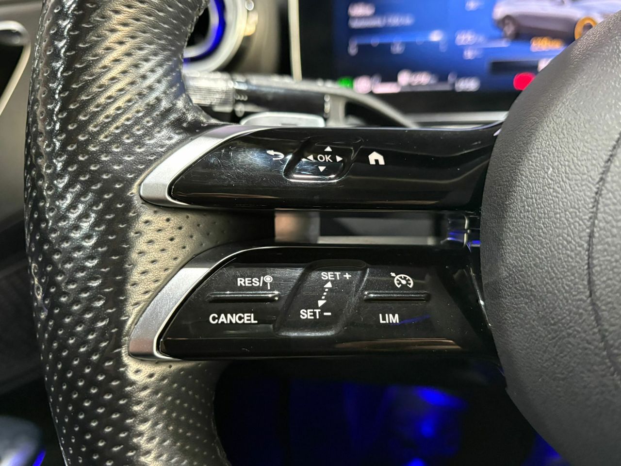 Mercedes Clase C C 200 D AMG Line Premium Plus GRIS GRAFITO (METALIZADO - Foto 2