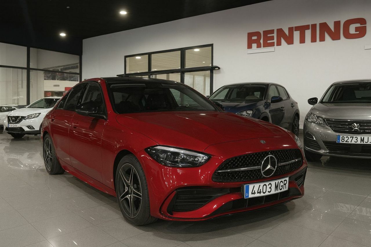 Mercedes Clase C C 200 D AMG Line Premium Plus ROJO PATAGONIA METALIZADO (DESIGNO - Foto 2