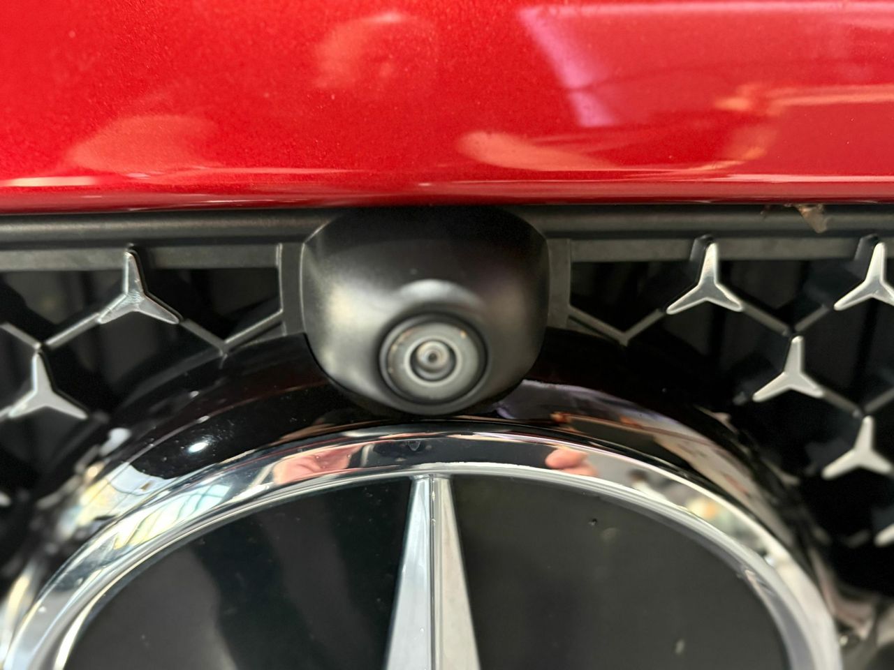 Mercedes Clase C C 200 D AMG Line Premium Plus ROJO PATAGONIA METALIZADO (DESIGNO - Foto 2