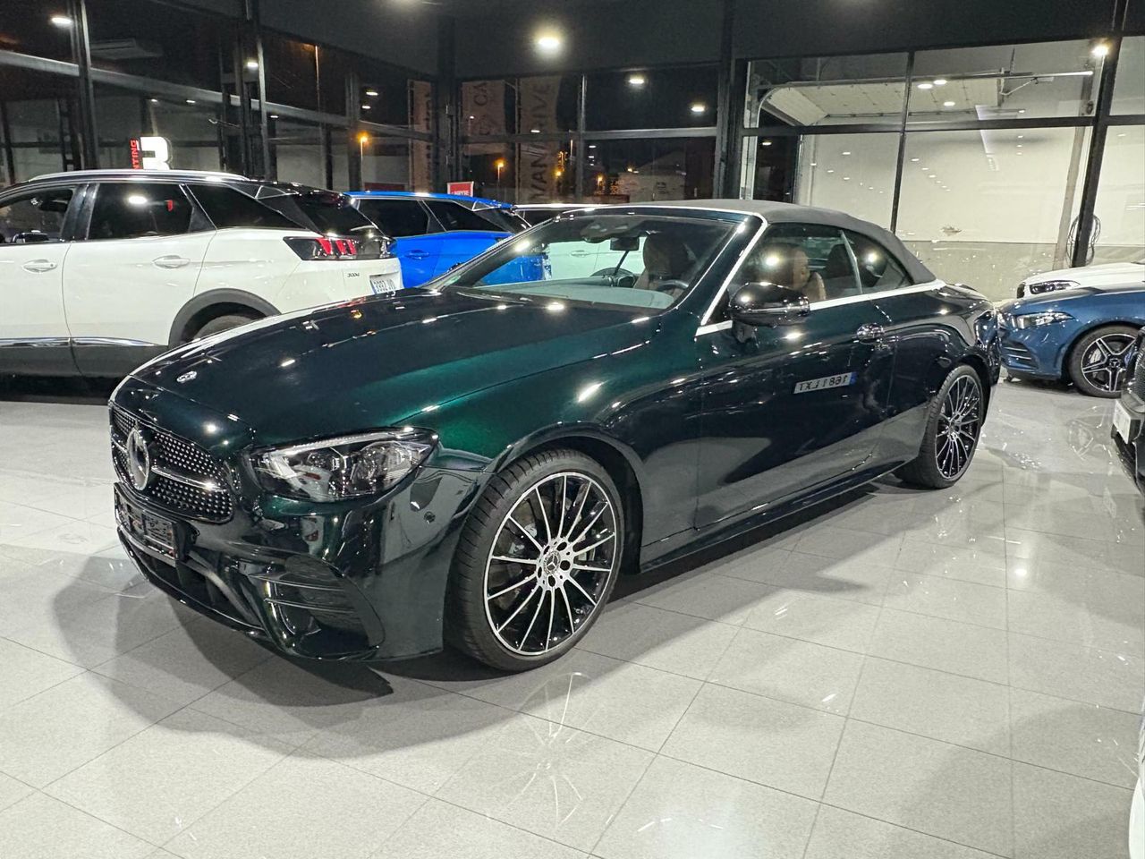 Mercedes Clase E CABRIO E 220 D PAQUETE ADVANTAGE^PAQUETE PREMIUM^PAQUETE PREMIUM PLUS^ - Foto 2