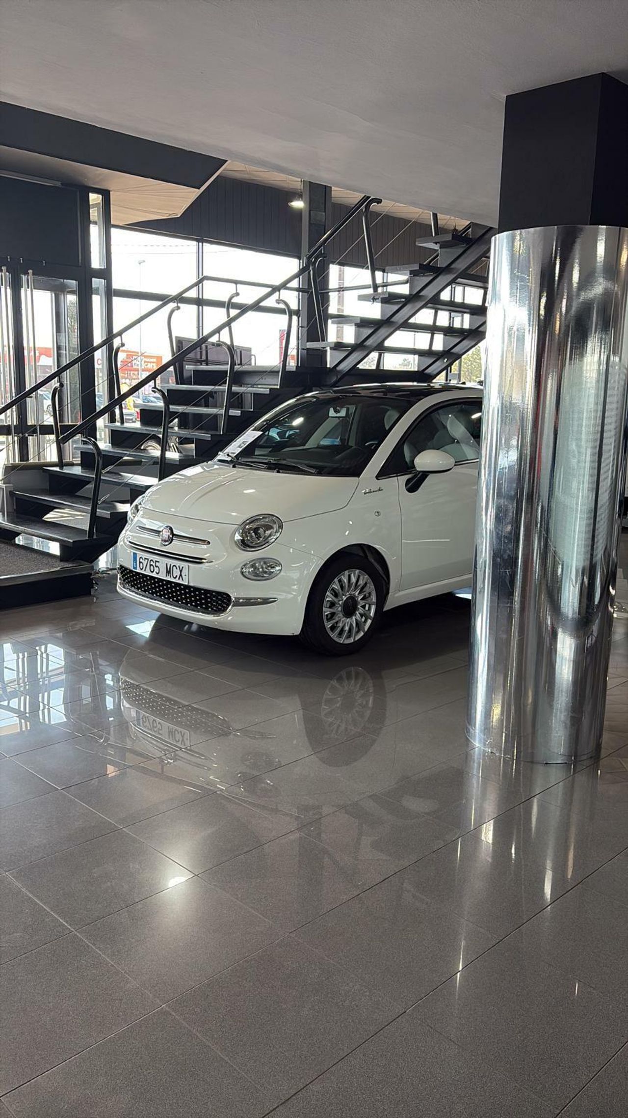 Fiat 500 MONOT	MONOTRIM 1.0 HYBRID 51KW (70 CV) LLANTAS DE ALEACIÓN DE 38CM (15
