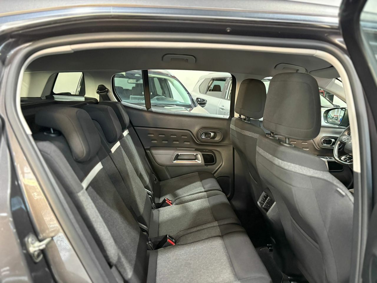 Citroën C5 Aircross LIVE 1.2 130CV MT6  EURO 6DG g/km - Foto 2