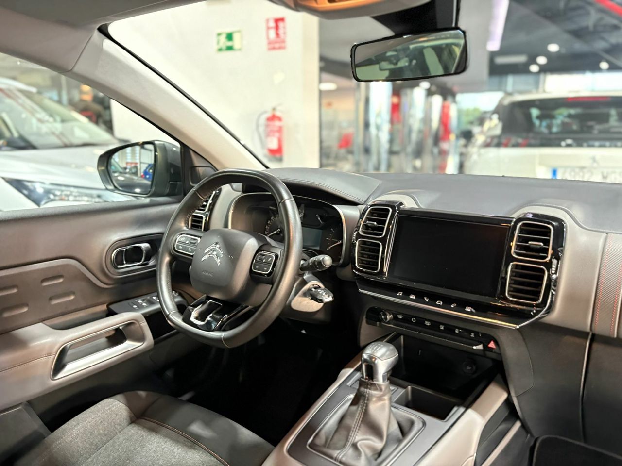 Citroën C5 Aircross LIVE 1.2 130CV MT6  EURO 6DG g/km - Foto 2