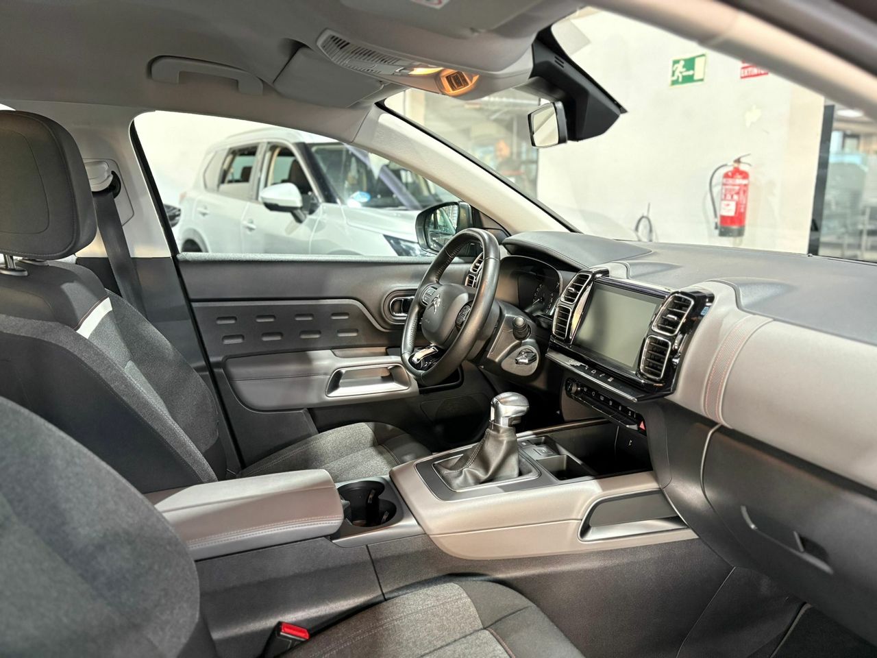 Citroën C5 Aircross LIVE 1.2 130CV MT6  EURO 6DG g/km - Foto 2