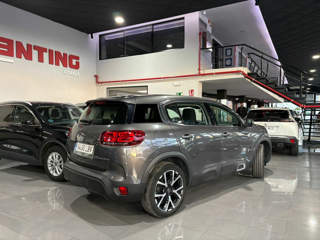 Citroën C5 Aircross LIVE 1.2 130CV MT6  EURO 6DG g/km - Foto 2